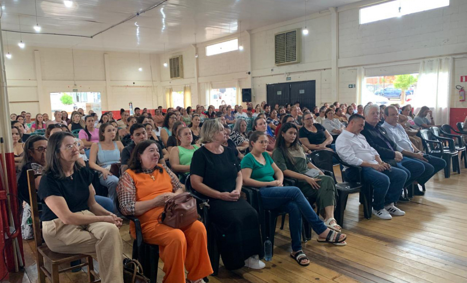 SETI - Governo do Paraná reforça formação de professores de Cantagalo com cursos de educação digital