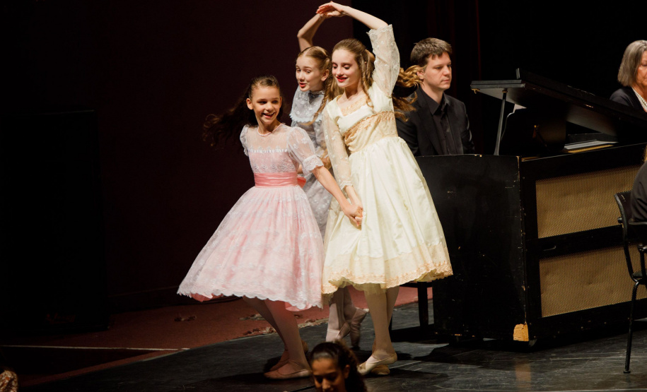 TEATRO GUAÍRA - EDTG: 70 anos formando caminhos na dança