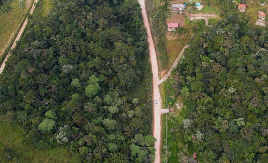 Sanepar entrega novas estradas rurais para atender população no entorno do Miringuava