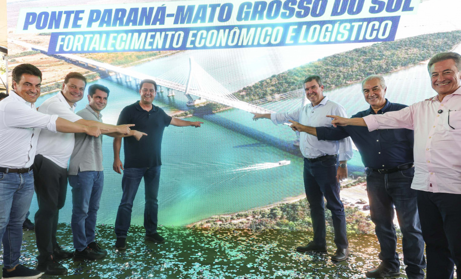 A expansão das conexões interestaduais também avança no Noroeste. O Governo do Estado articulou a construção de um anteprojeto para uma ponte sobre o Rio Paraná, ligando Porto São José, em São Pedro do Paraná, a Taquarussu (MS).