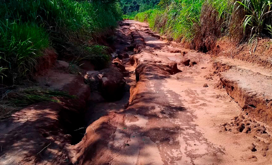 Em três anos Estado garantiu R$ 35,1 milhões para recuperação de estradas rurais em 78 municípios