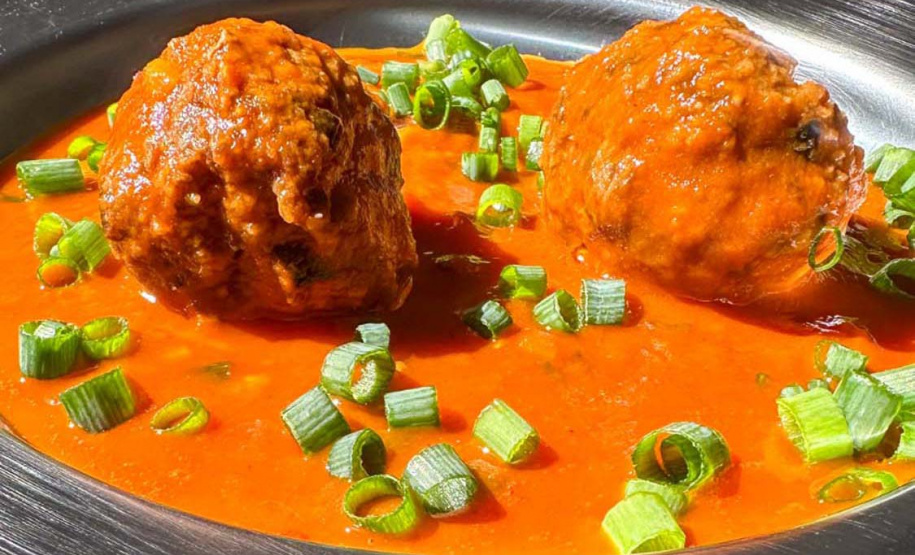 Com 1,5 milhão de refeições por dia, Fundepar disponibiliza livro para qualificar merenda