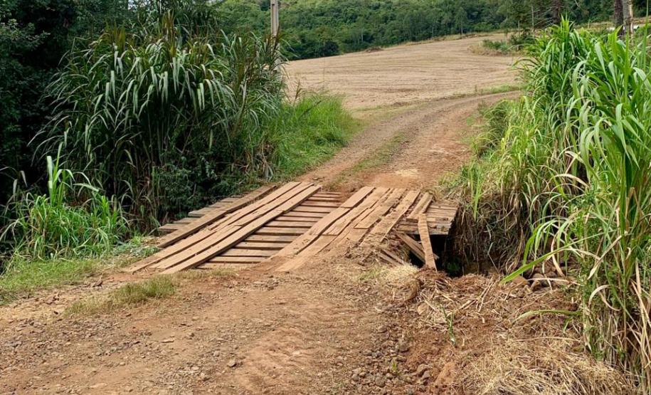 DEFESA CIVIL - Repasse do Estado garante construção de sete pontes em Espigão Alto do Iguaçu