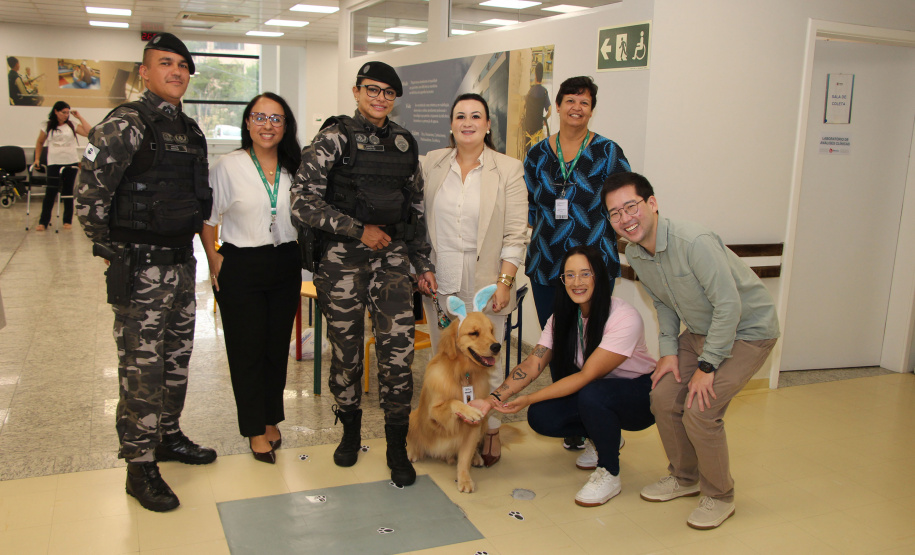 SESA - Hospital de Reabilitação inicia projeto de terapia com cães da Polícia Militar
