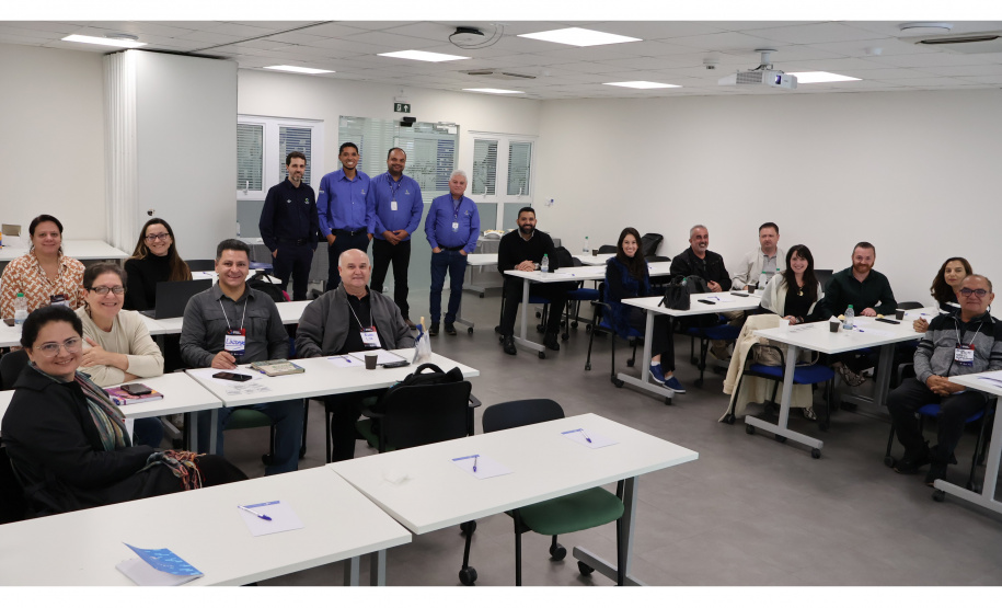 Fomento e Sebrae-PR concluem ciclo de encontros regionais de agentes de crédito