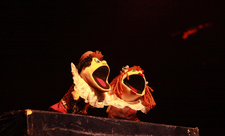 G2 Cia de Dança lota teatro e emociona público em Francisco Beltrão