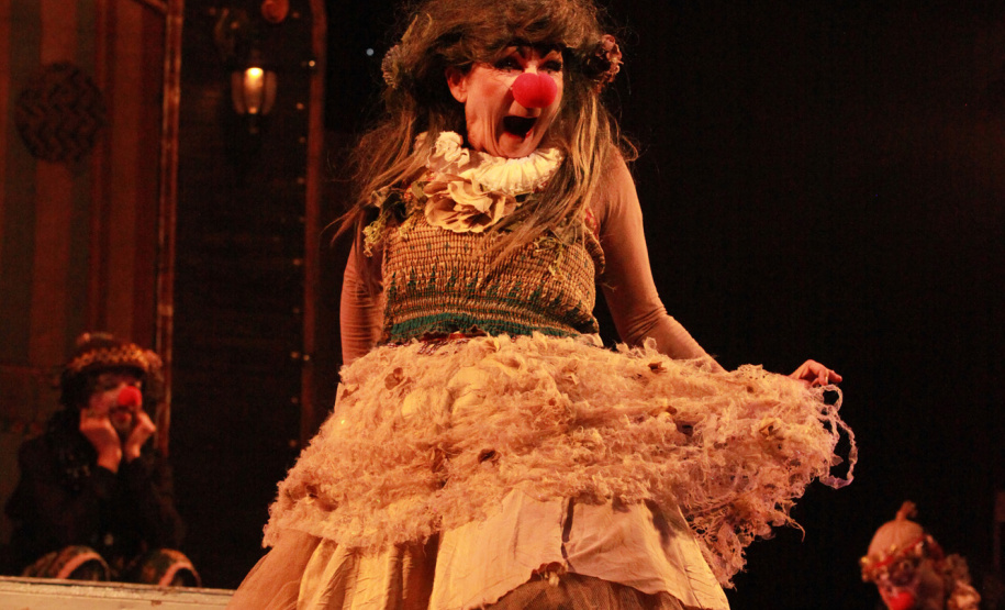 G2 Cia de Dança lota teatro e emociona público em Francisco Beltrão