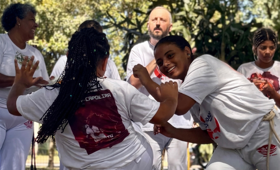Paraná recebe encontro de jogos femininos de capoeira com atividades culturais e esportivas