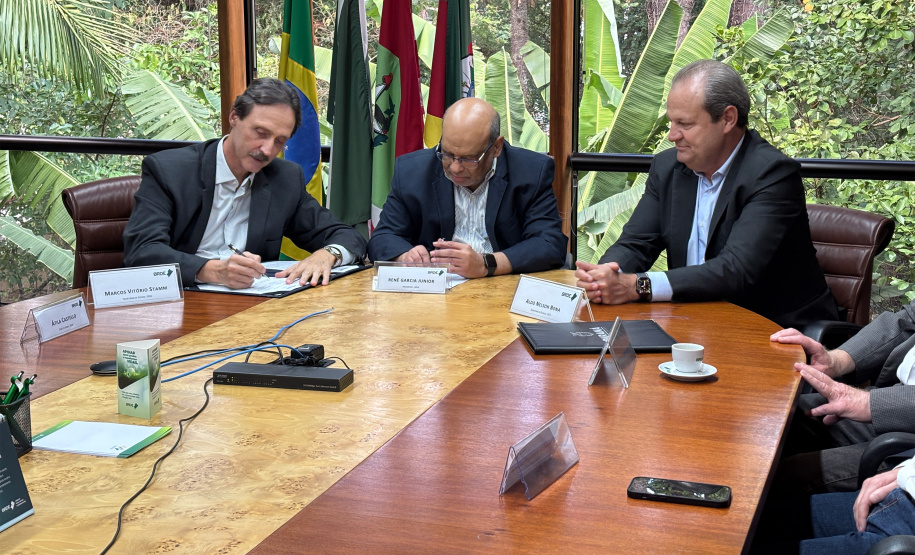 Paraná lança programa de inovação aberta com R$ 20 milhões para projetos de genômica no agro