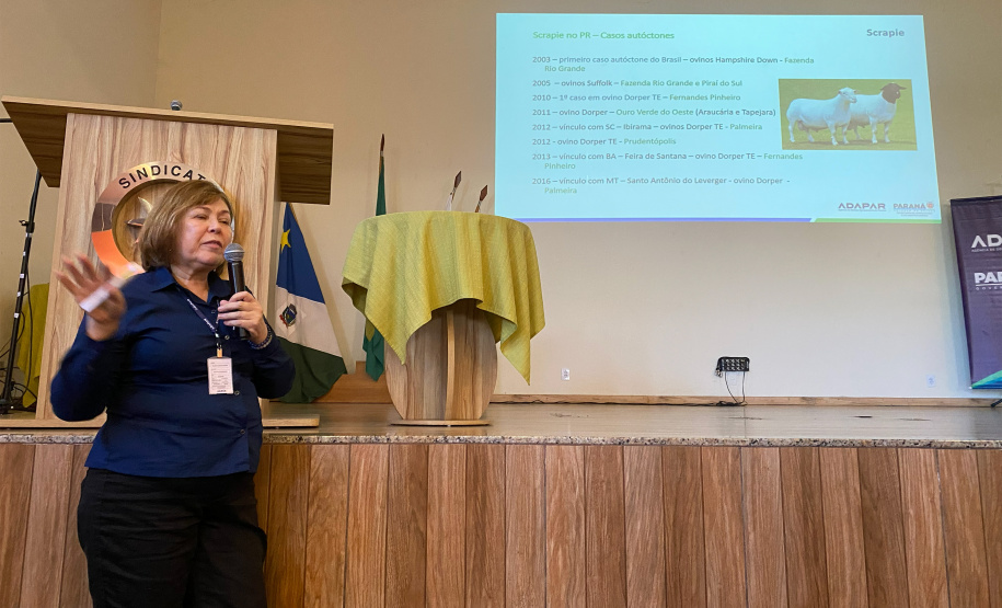 Adapar realiza treinamento para controle de zoonoses em animais de produção