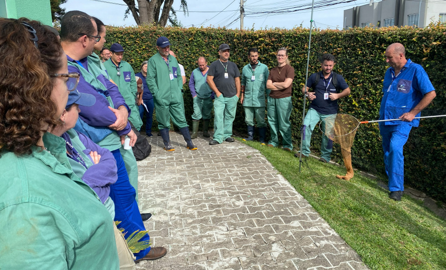 Adapar realiza treinamento para controle de zoonoses em animais de produção