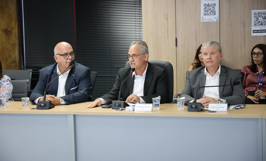 Governo do Paraná recebe Banco Mundial para confirmar resultados do Paraná Eficiente e avançar no programa