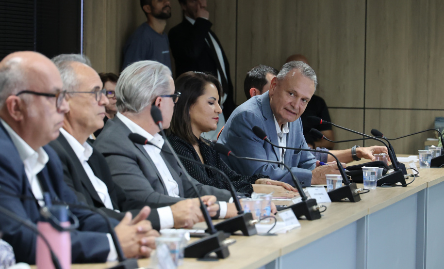 Governo do Paraná recebe Banco Mundial para confirmar resultados do Paraná Eficiente e avançar no programa