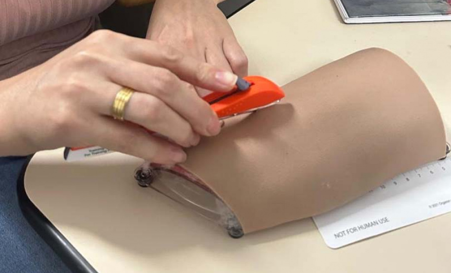 Implante contraceptivo chega a quase 2 mil mulheres no Paraná em 2026 e Paraná amplia capacitação de profissionais