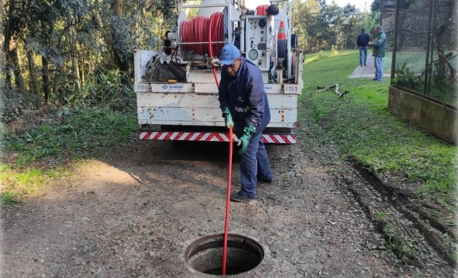 Sanepar vence prêmio nacional com tecnologia de fibra óptica em redes de esgoto