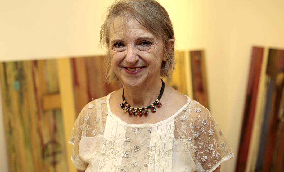 Museu Casa Alfredo Andersen inaugura exposição “Verticais Horizontes”, de Márcia Litério