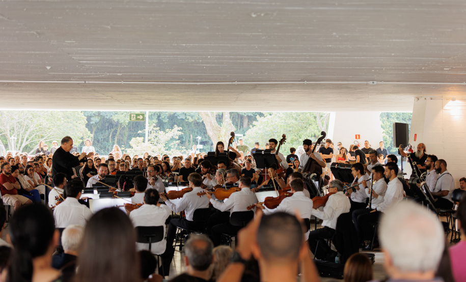 Orquestra Sinfônica do Paraná leva Mozart e Beethoven ao MON em concerto gratuito neste sábado (25)