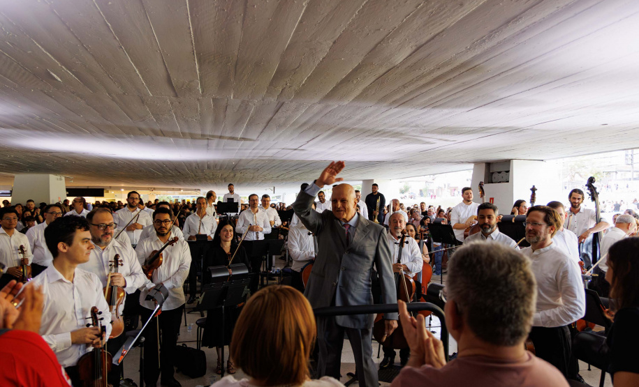 Recorde de público: mais de 3 mil pessoas acompanham concerto da série “Mostly Mozart 2 ” da Orquestra Sinfônica do Paraná no MON