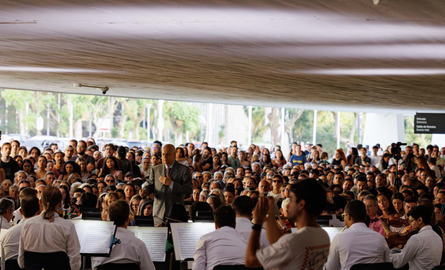 Recorde de público: mais de 3 mil pessoas acompanham concerto da série “Mostly Mozart 2 ” da Orquestra Sinfônica do Paraná no MON