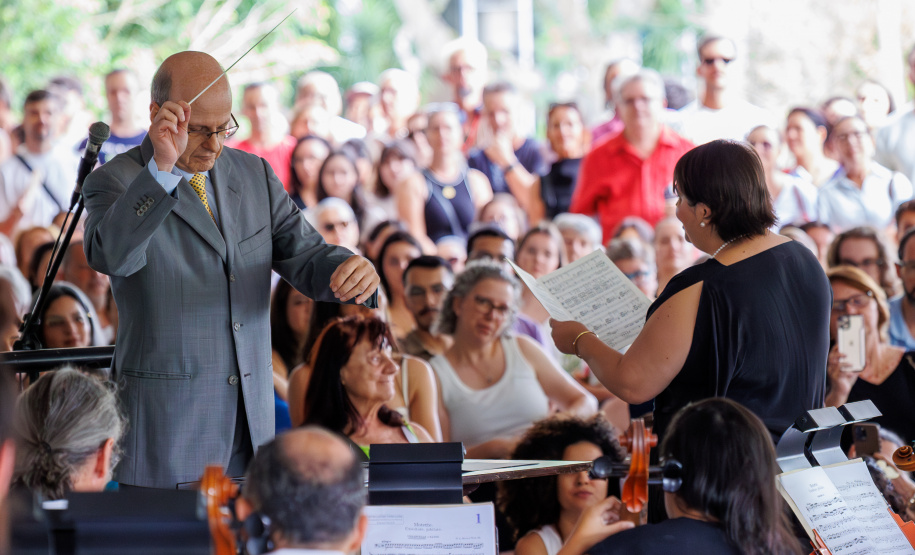Orquestra Sinfônica do Paraná leva Mozart e Beethoven ao MON em concerto gratuito neste sábado (25)
