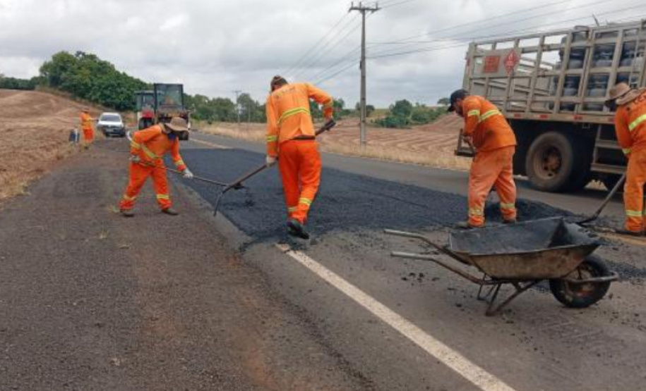 Conservação da PR-082 em São João do Ivaí