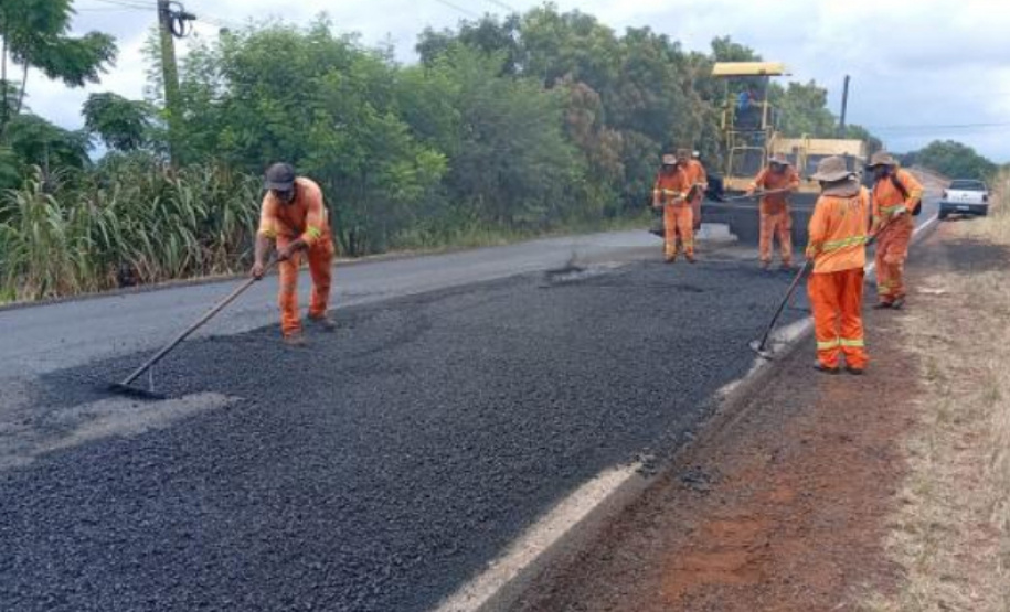 Conservação da PR-082 em São João do Ivaí