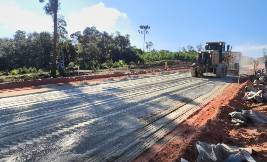 Pavimentação da PR-092 em Doutor Ulysses