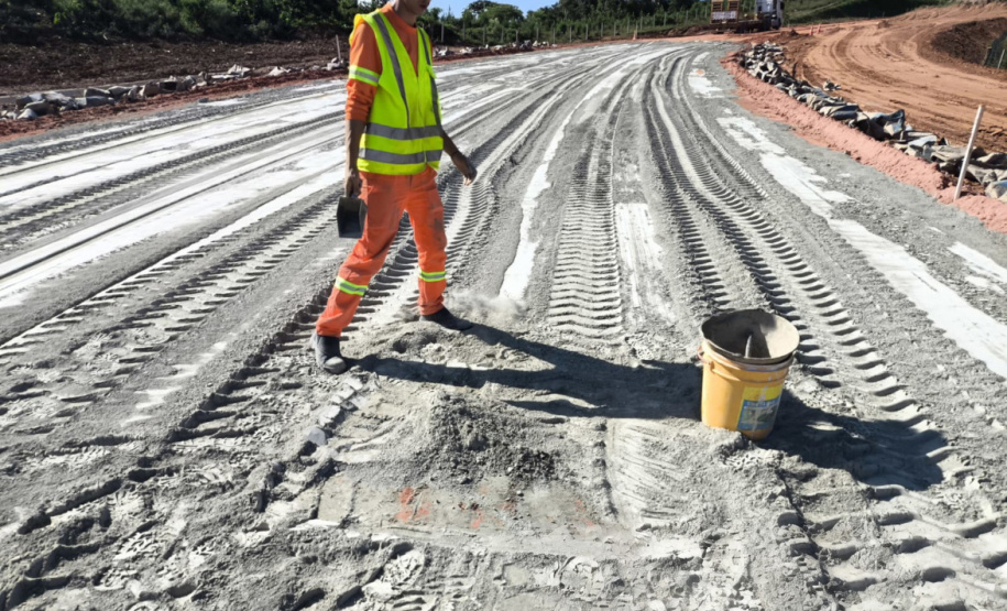 Pavimentação da PR-092 em Doutor Ulysses