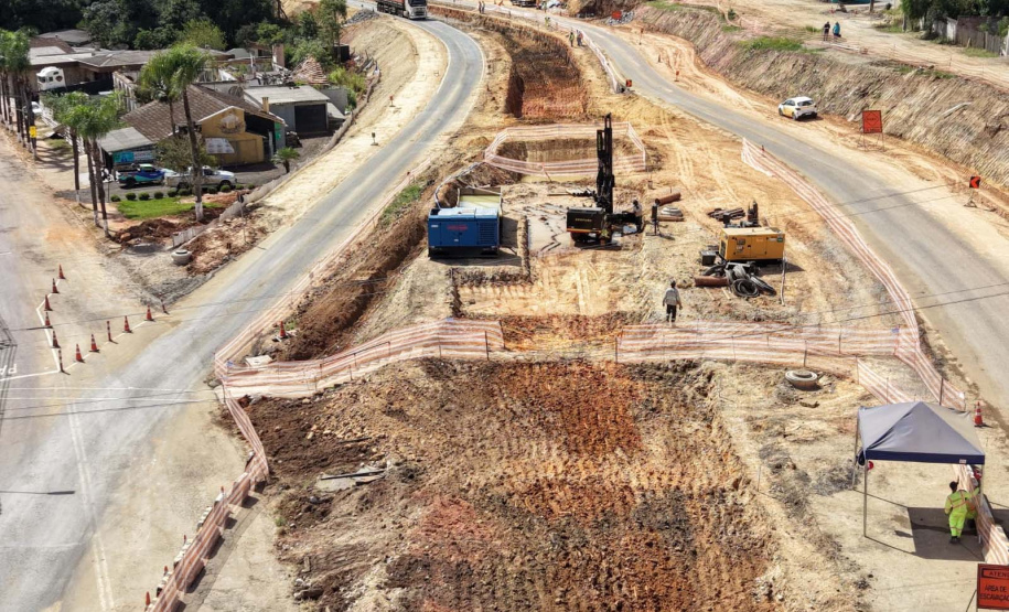 DER - construção do novo viaduto de Palmeira