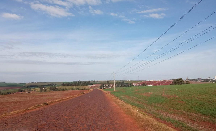 PR-574 entre Cafelândia e Palmitópolis