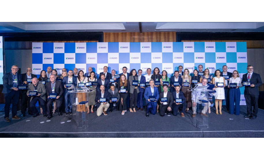 BRDE conquista 1º lugar em premiação do BNDES entre bancos de desenvolvimento e agências de fomento