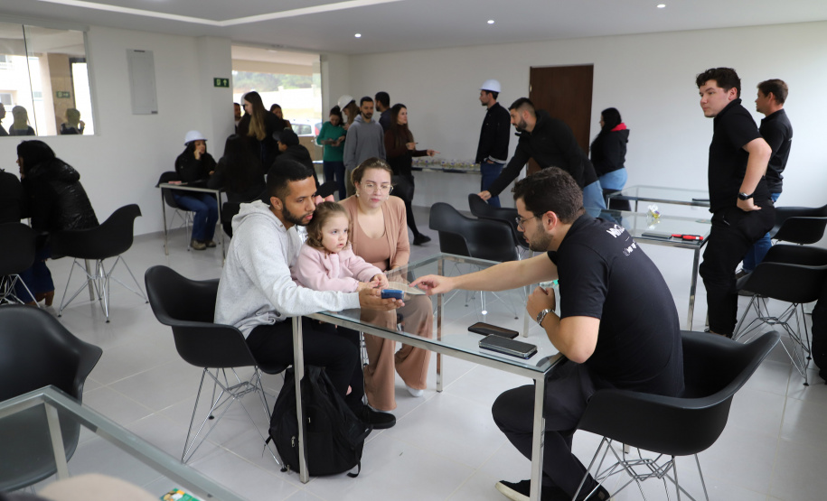 COHAPAR - 1º mód. Resid Cairós em Ctba