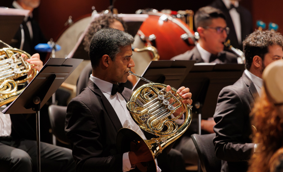 Primeiro dia de concerto do “Festival Gershwin" da Orquestra Sinfônica do Paraná lota o Guairão