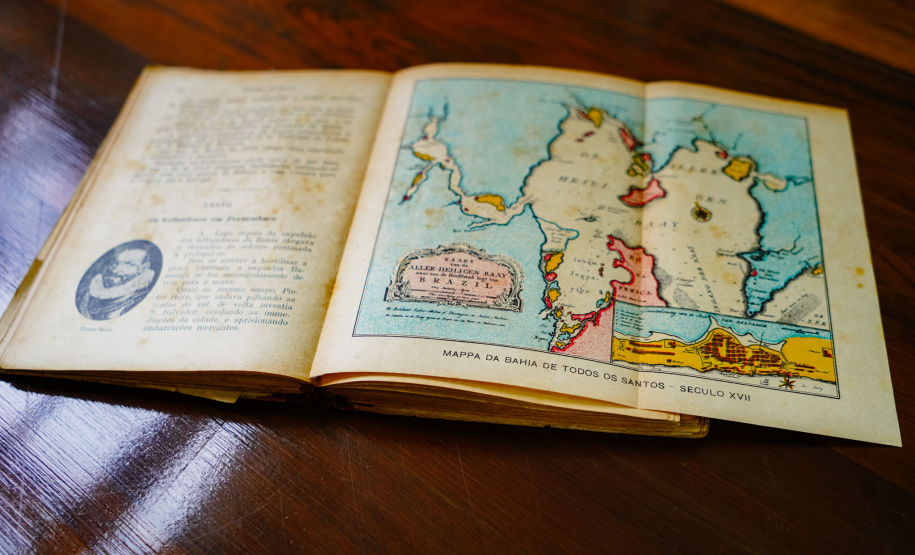 SEED - Paraná lidera acesso a bibliotecas e rede estadual revela acervos com obras raras do início do século XX