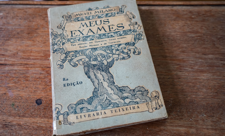 SEED - Paraná lidera acesso a bibliotecas e rede estadual revela acervos com obras raras do início do século XX