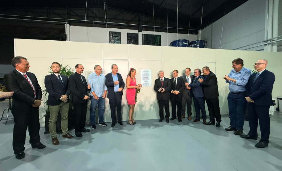 Paraná sedia primeira fábrica do Brasil de tecnologia húngara para o agro