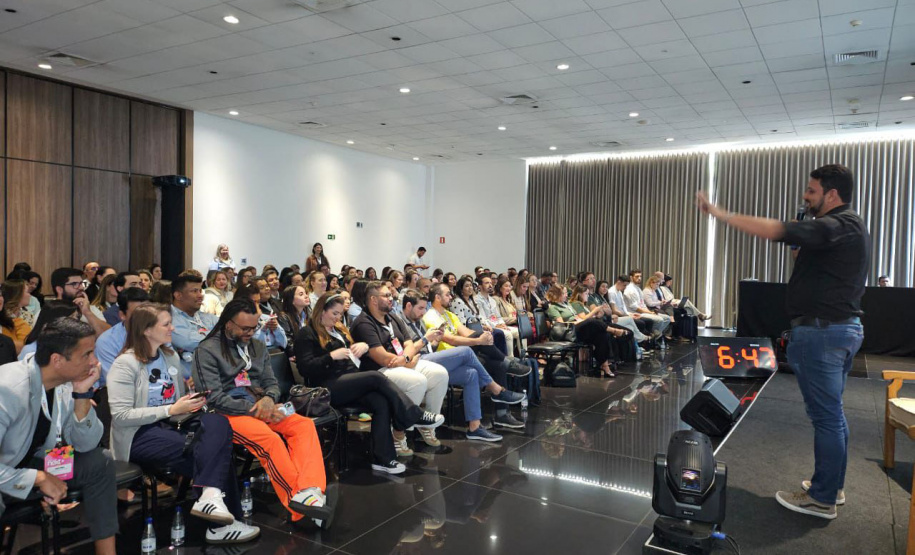 VIAJE PARANÁ - Em abril, Viaje Paraná leva turismo estadual a feiras e eventos de mercado no Brasil e Exterior