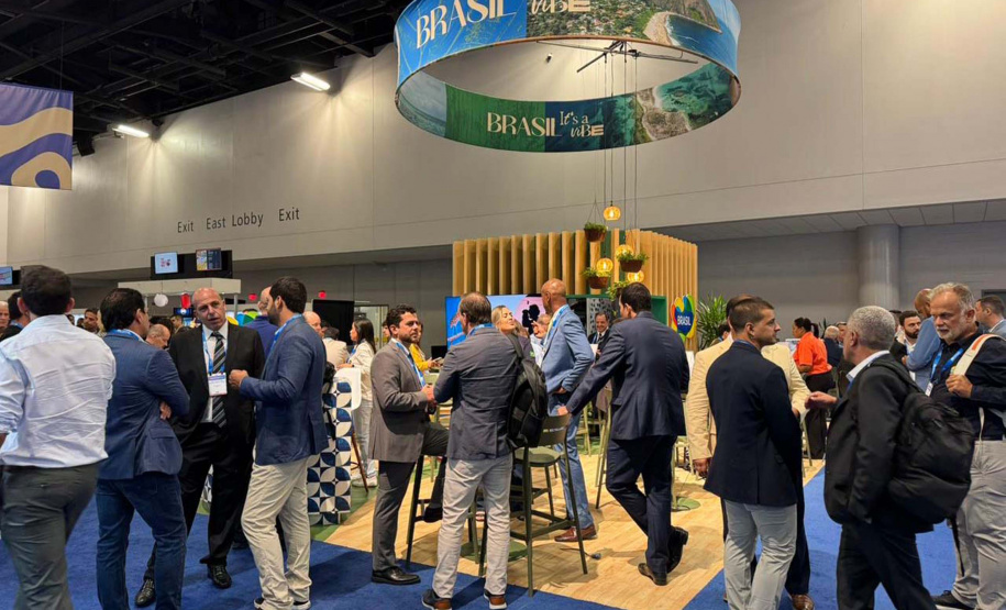 Em Miami, Paraná apresenta seu potencial náutico no maior evento de navios de cruzeiro no mundo