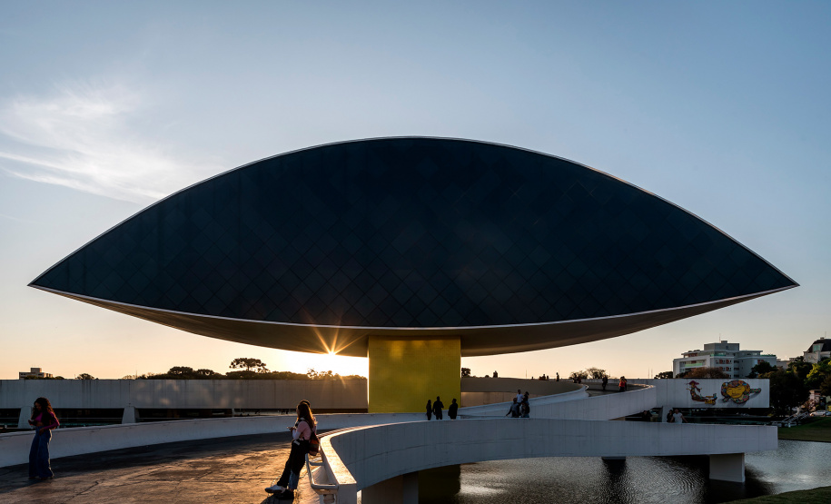 Saiba as datas das visitas guiadas do MON em maio