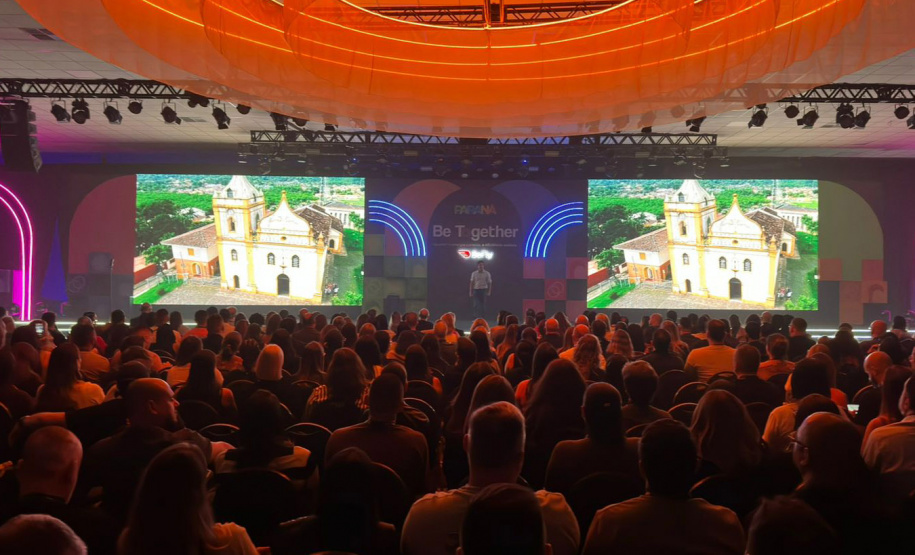 Paraná sedia primeira Convenção do ano com mil agentes de viagens