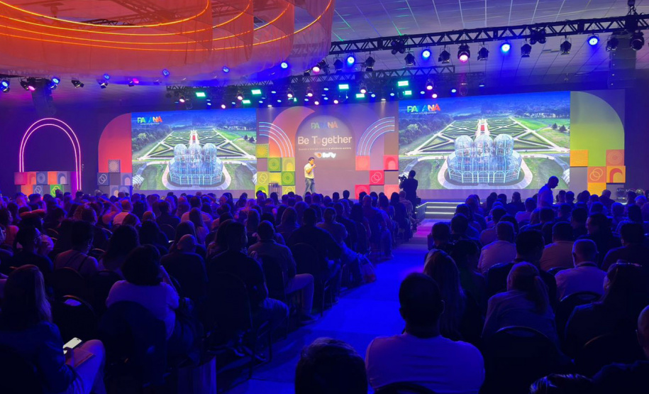 Paraná sedia primeira Convenção do ano com mil agentes de viagens