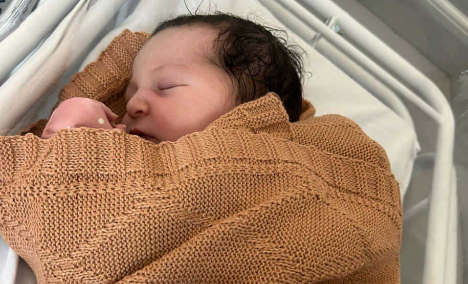 Nasce a pequena Helena: primeira bebê da recém inaugurada Maternidade de Paranaguá simboliza nova era no atendimento