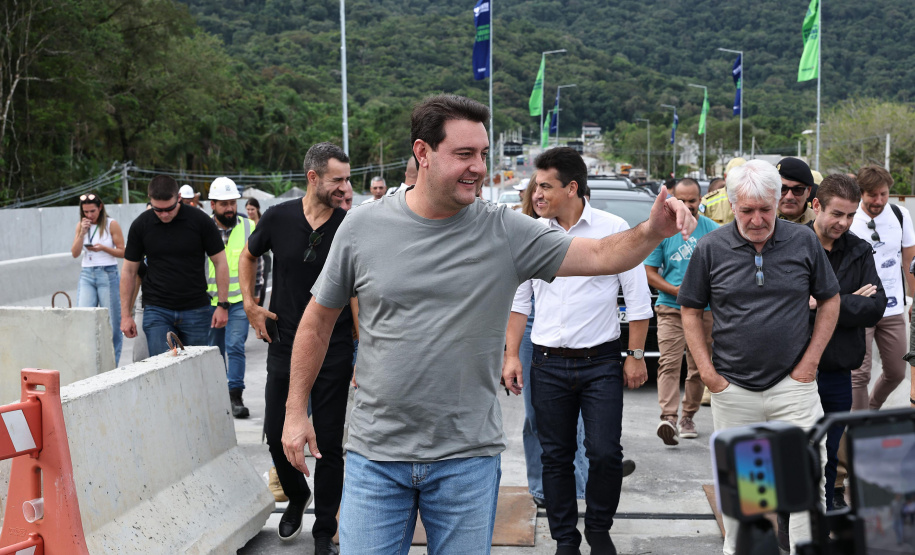 GOVERNADOR NA PONTE