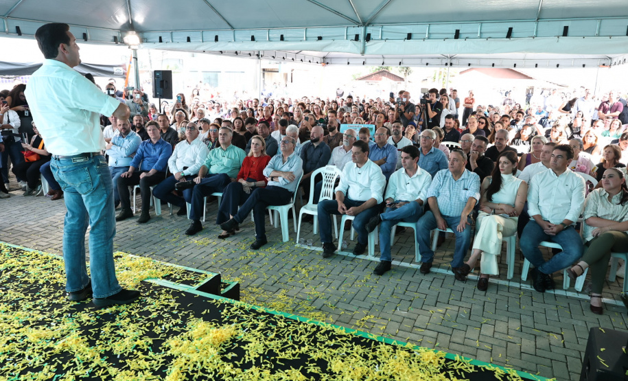 Estado investe R$ 211 milhões em pavimentações, aeroporto e escolas de União da Vitória