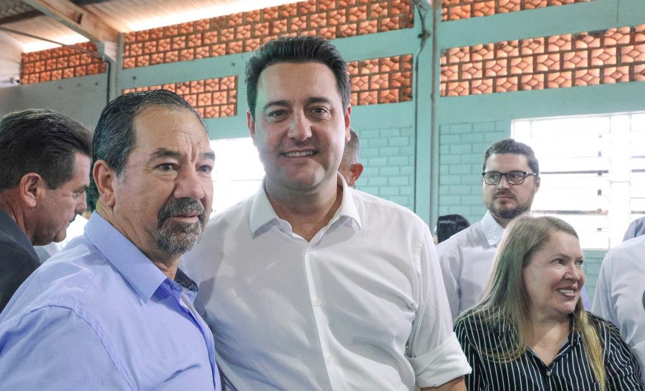Governador libera R$ 44,3 milhões para pavimentação entre Campina do Simão e Santa Maria do Oeste