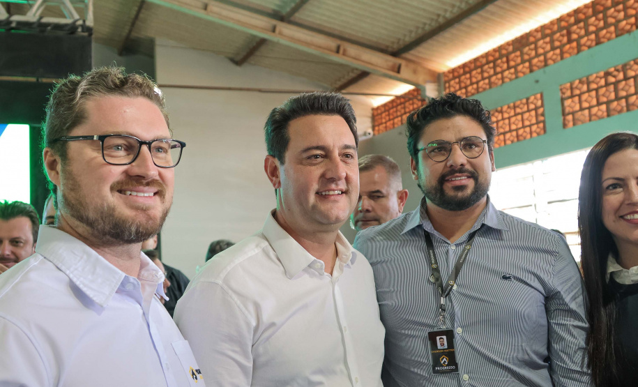 Governador libera R$ 44,3 milhões para pavimentação entre Campina do Simão e Santa Maria do Oeste