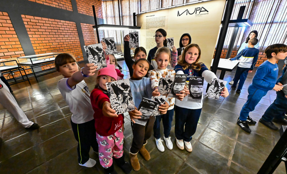 Patrimônio, memória e descoberta: cerca de 200 alunos visitam Museu Satélite MUPA Pato Branco