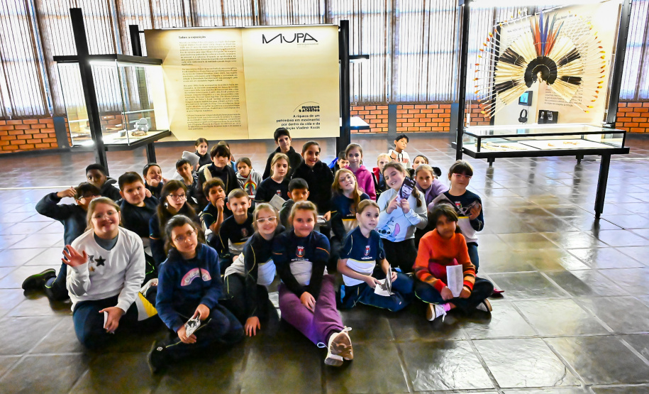 Patrimônio, memória e descoberta: cerca de 200 alunos visitam Museu Satélite MUPA Pato Branco