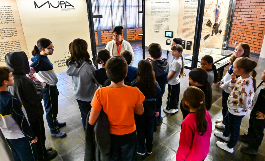 Patrimônio, memória e descoberta: cerca de 200 alunos visitam Museu Satélite MUPA Pato Branco