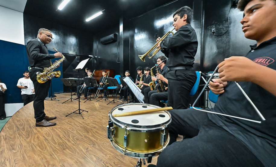 Paraná amplia incentivo à musicalização com entrega de instrumentos em Campo Mourão
